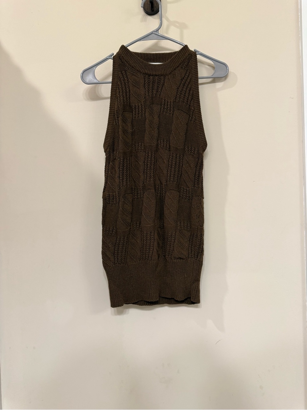 Isaac Mizrahi Brown Cable-Knit Sleeveless Turtleneck Sweater